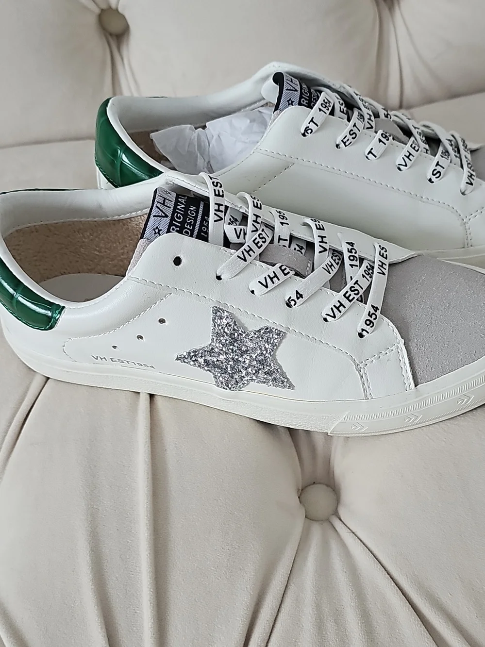 Vintage Havana White Sneakers with Green Heel Detail